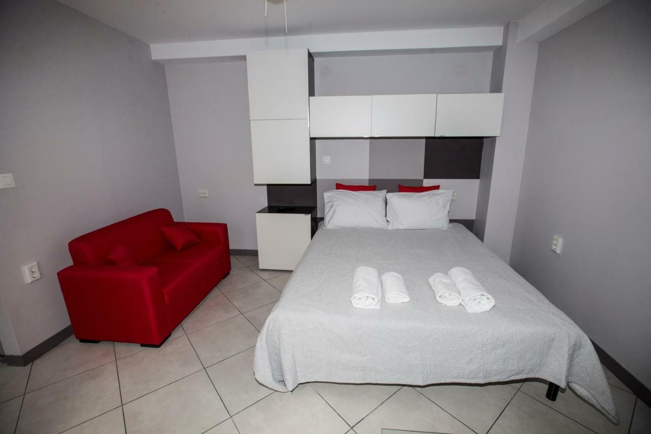 Apartamento Trendy Living In Monastiraki Atenas Exterior foto